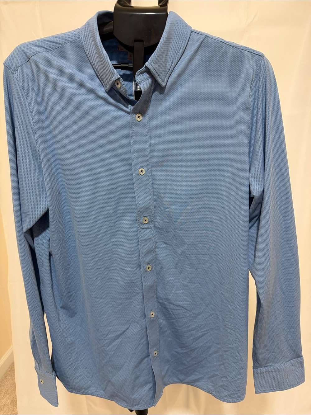 NWT Tasc Wayfarer Button Down